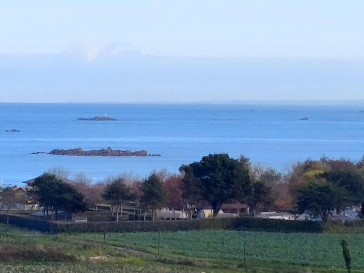 Breton Granite Stone House With Fantastic Sea Views Vila Saint-Pol-de-Léon Exterior foto