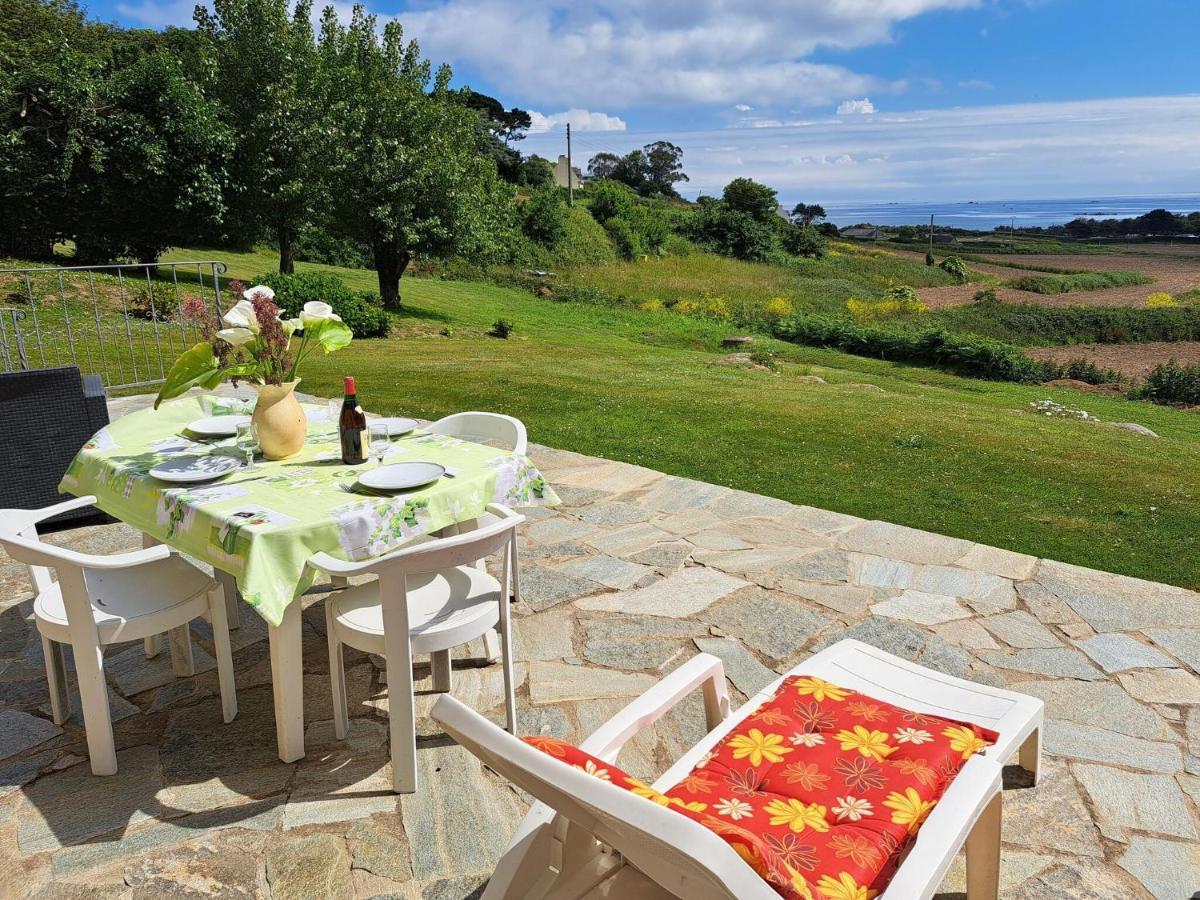 Breton Granite Stone House With Fantastic Sea Views Vila Saint-Pol-de-Léon Exterior foto