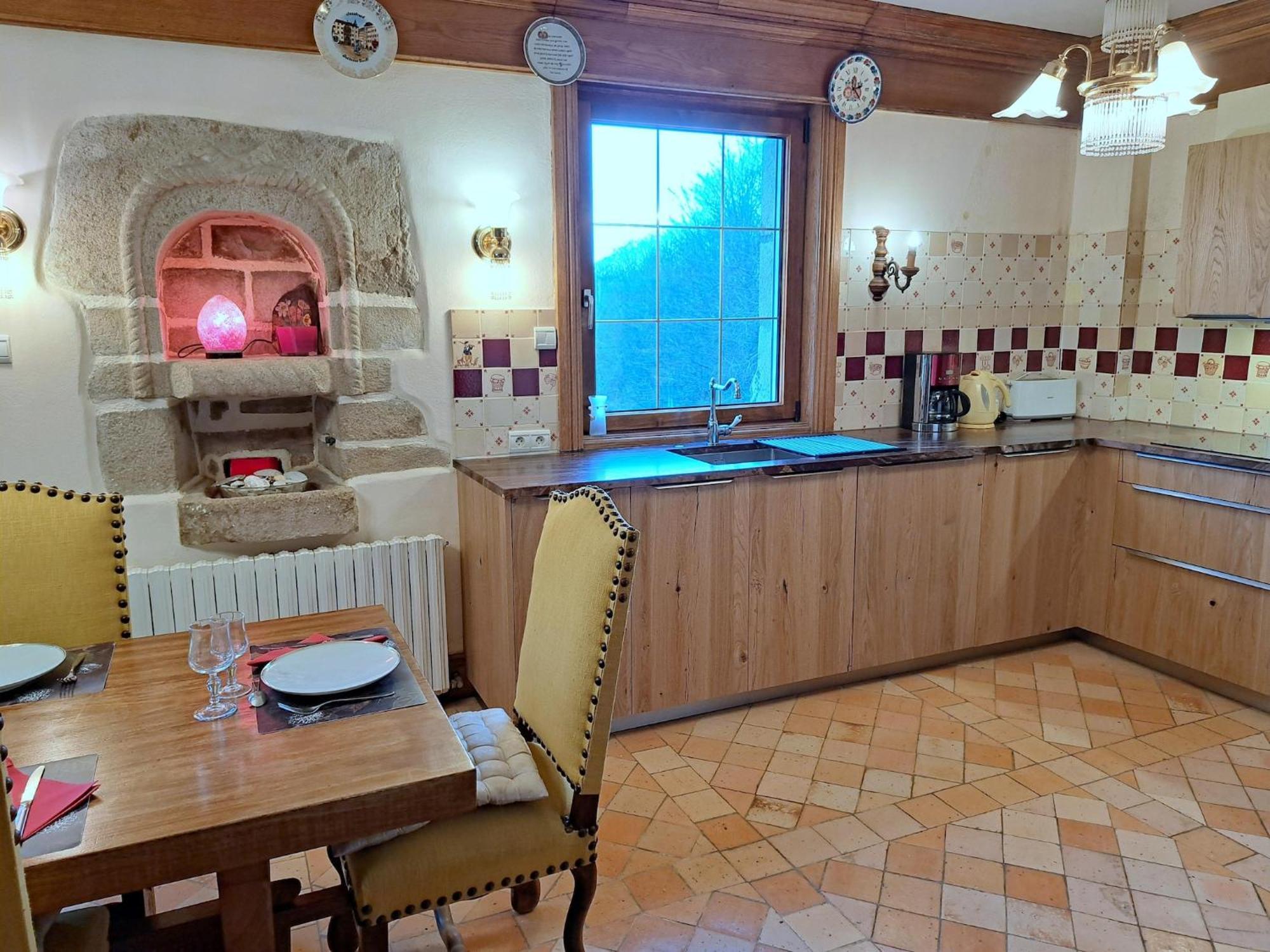 Breton Granite Stone House With Fantastic Sea Views Vila Saint-Pol-de-Léon Exterior foto